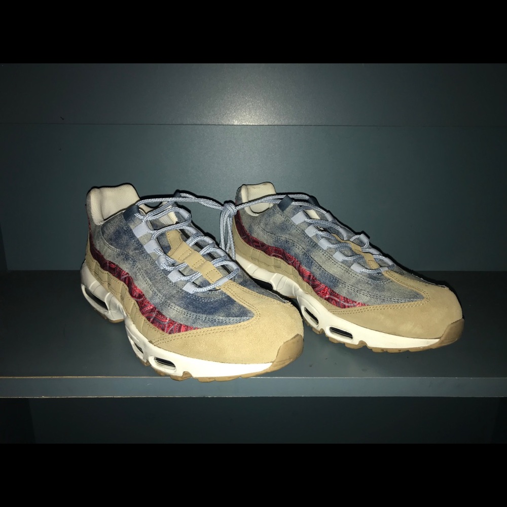 Nike size 12 airmax 95 bv6059-200
